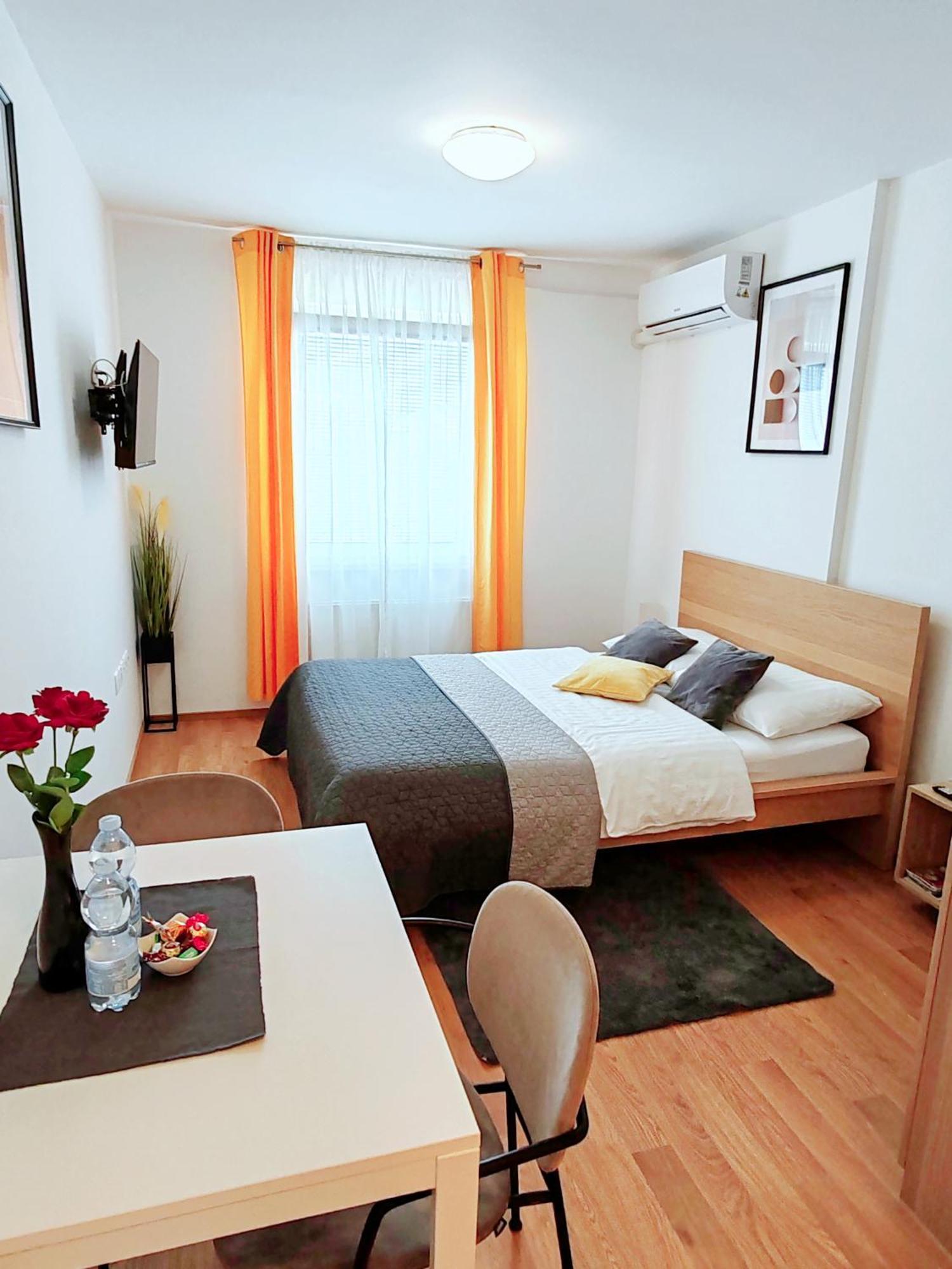 Lucky Center Ljubljana Διαμέρισμα Δωμάτιο φωτογραφία